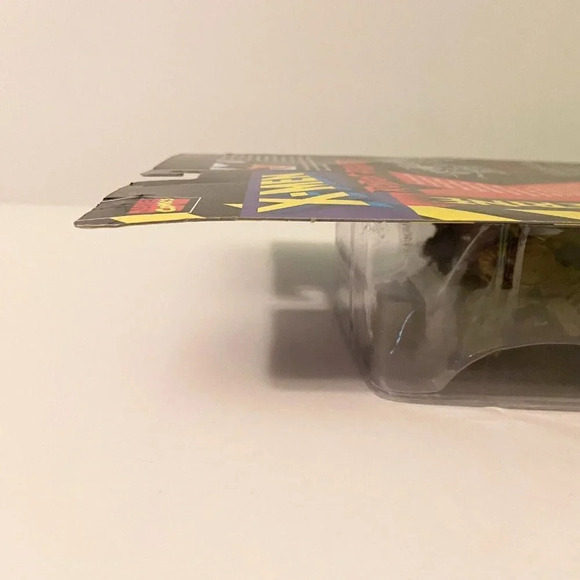 Vintage 1997 Toybiz X Men Robot Fighters Wolverine Xmen Action Figure  Marvel - Picture 16 of 16